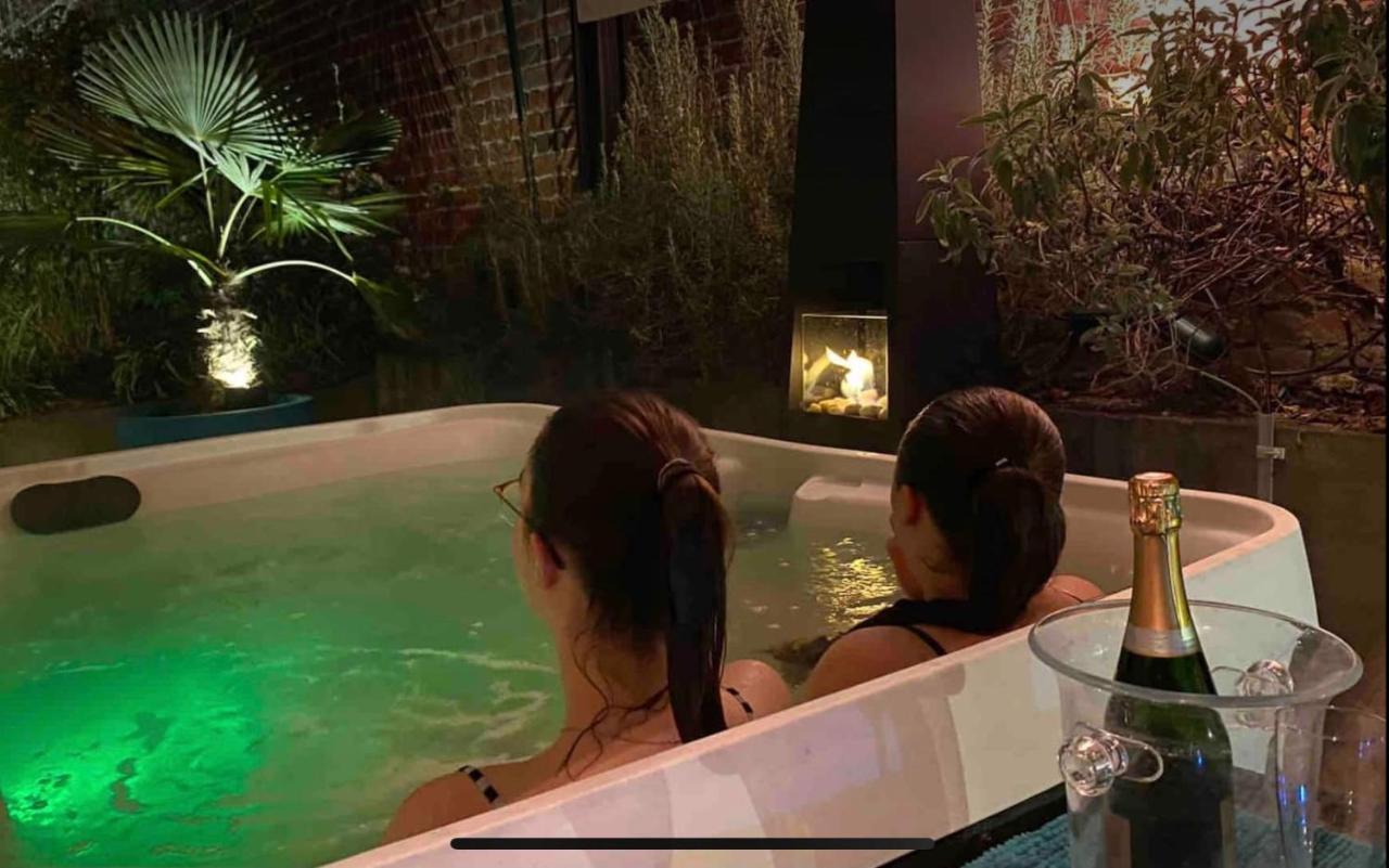 Apartamento Le Jacuzzi De Marie Tourcoing Exterior foto